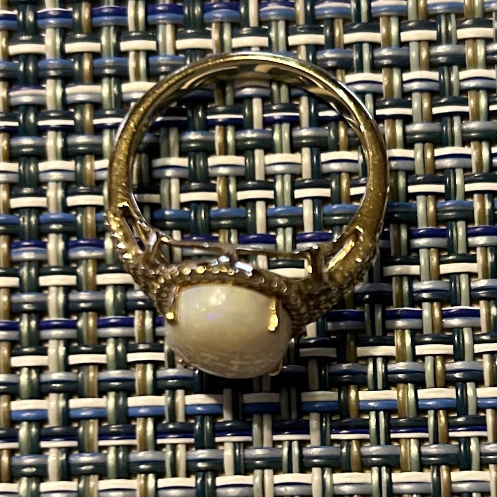 Lali 14k Gold Opal ring surrounded by Diamond accents size 8 - Picture 13 of 15